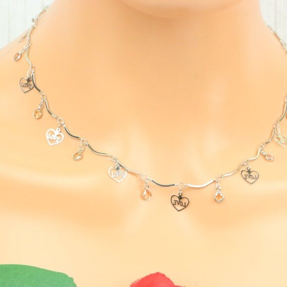 "Minimalist & Elegant Necklace Chain – Perfect for Women & Girls | UNVRC1003 - Picture 5 of 10